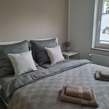 Ferienwohnung Im Werder -Fuer Monteure Nicht Geeignet- Celle Bagian luar foto