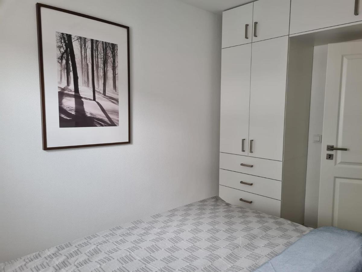 Ferienwohnung Im Werder -Fuer Monteure Nicht Geeignet- Celle Bagian luar foto