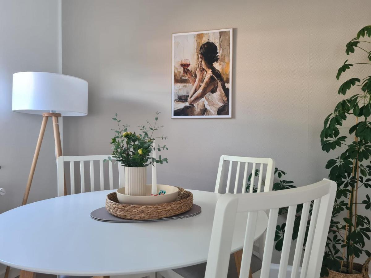Ferienwohnung Im Werder -Fuer Monteure Nicht Geeignet- Celle Bagian luar foto